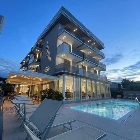 Hotel Ascot ריצ'יונה מראה חיצוני תמונה