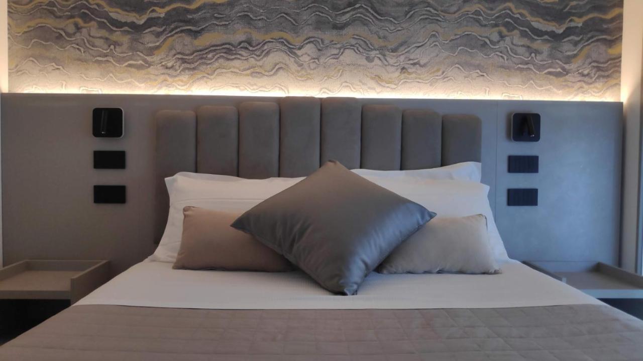 Hotel Ascot ריצ'יונה מראה חיצוני תמונה