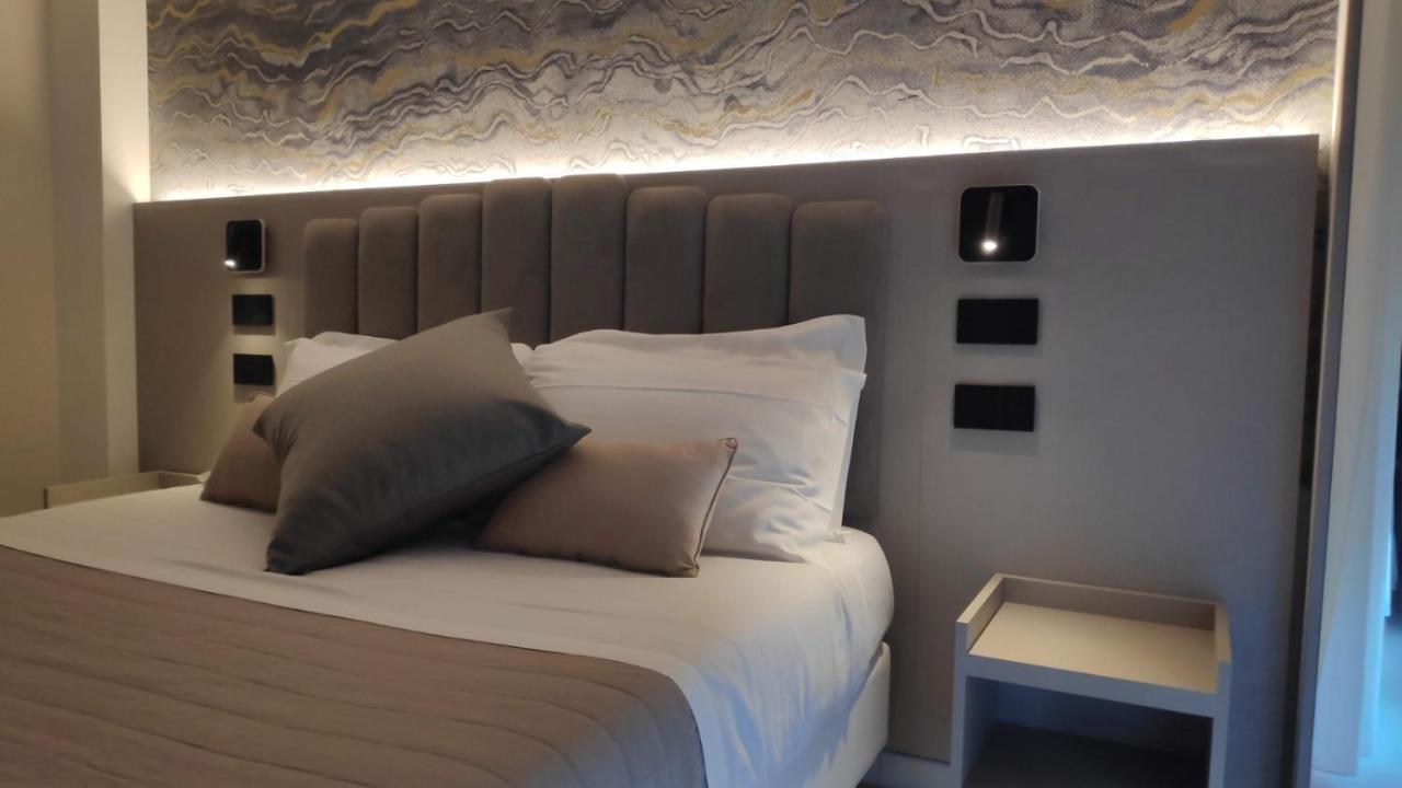 Hotel Ascot ריצ'יונה מראה חיצוני תמונה
