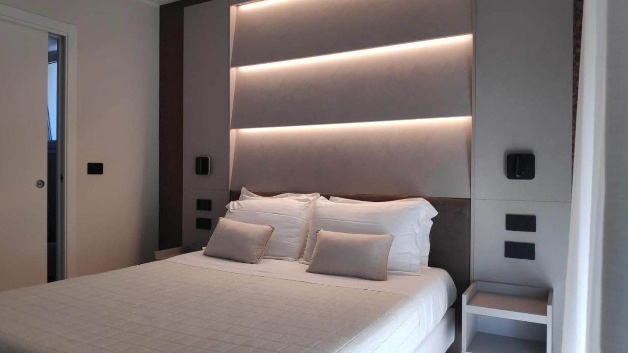Hotel Ascot ריצ'יונה מראה חיצוני תמונה