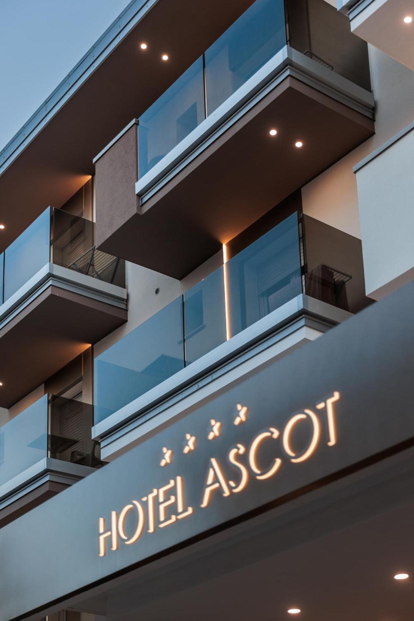 Hotel Ascot ריצ'יונה מראה חיצוני תמונה