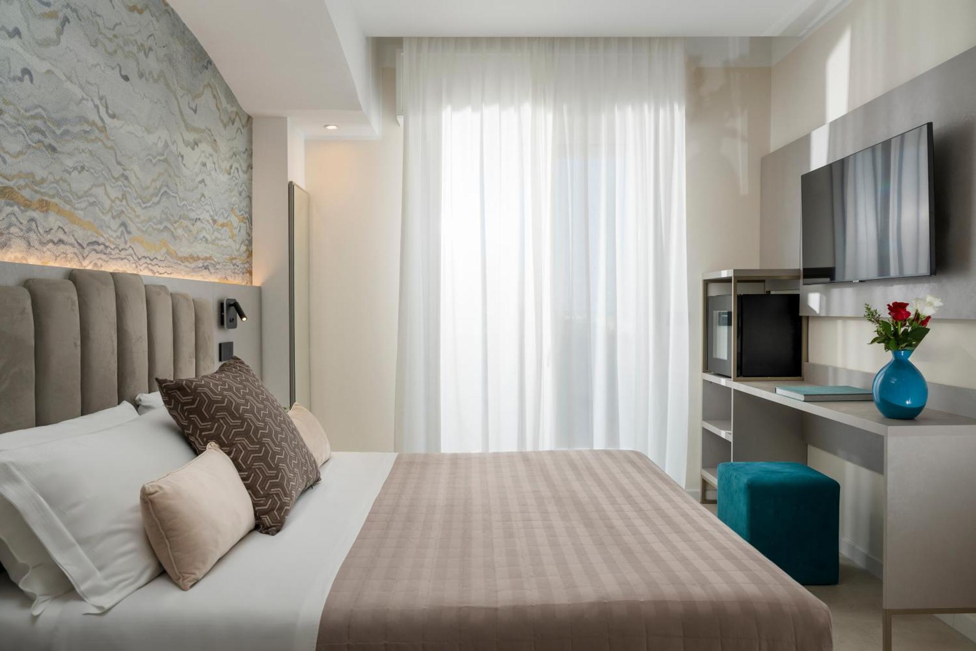 Hotel Ascot ריצ'יונה מראה חיצוני תמונה