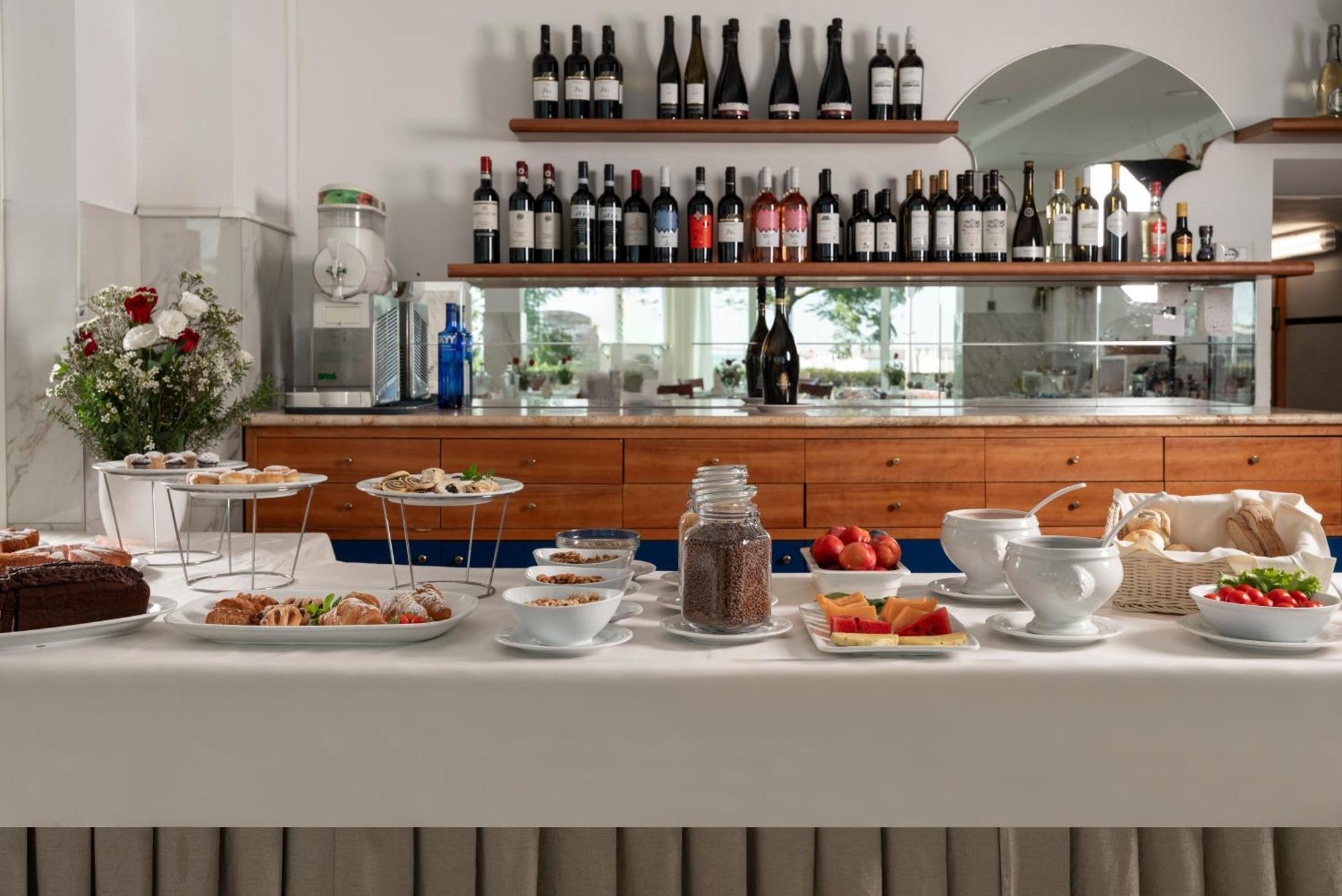 Hotel Ascot ריצ'יונה מראה חיצוני תמונה