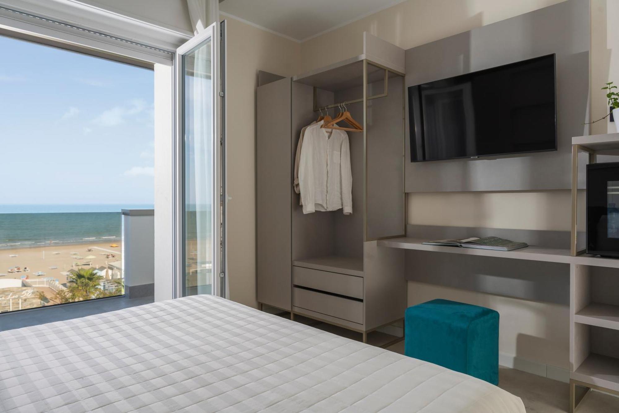 Hotel Ascot ריצ'יונה מראה חיצוני תמונה